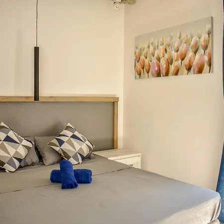 Wunderschoene In Mit Privatem Balkon 아파트 음시다