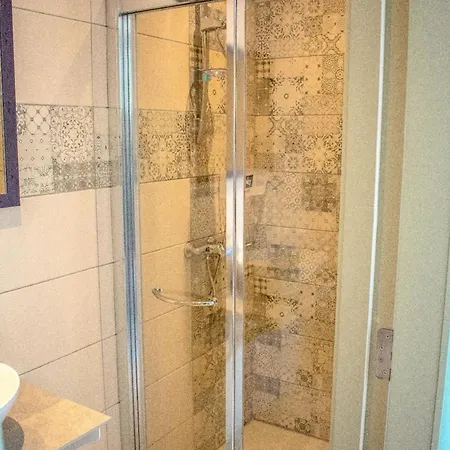 Wunderschoene In Mit Privatem Balkon * Msida